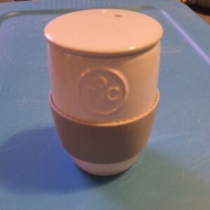 The Pampered Chef White Ceramic Microwave Egg Cooker